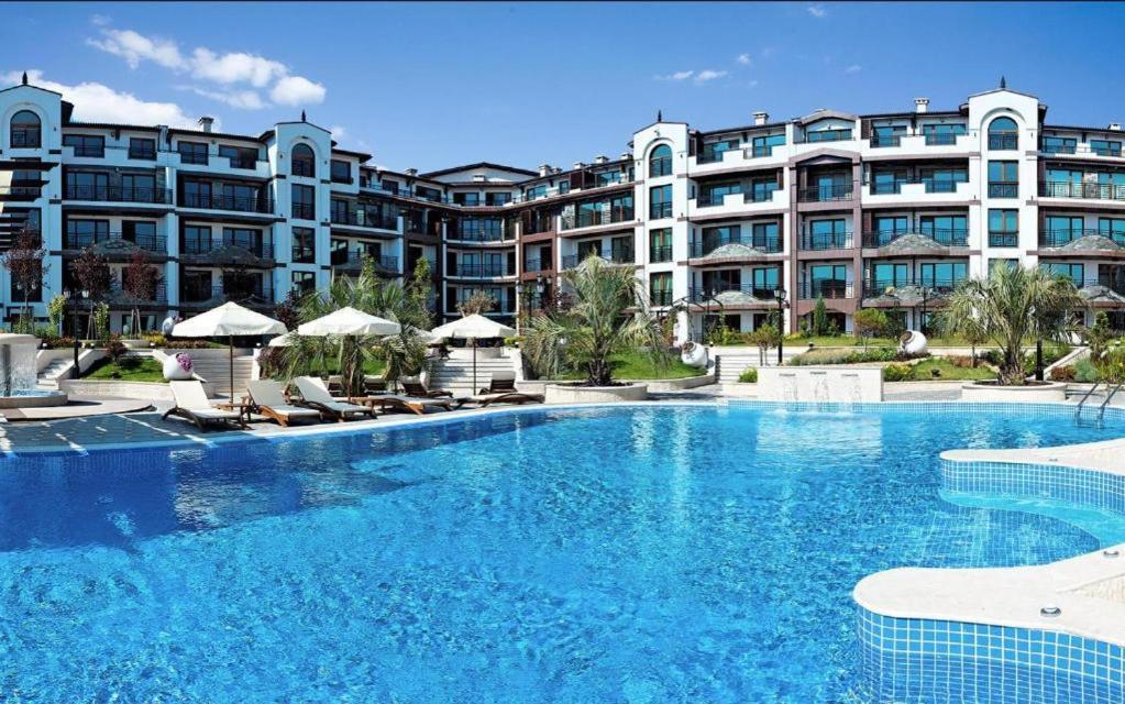 Boutique Rose Gardens Pomorie Lejlighedshotel Eksteriør billede