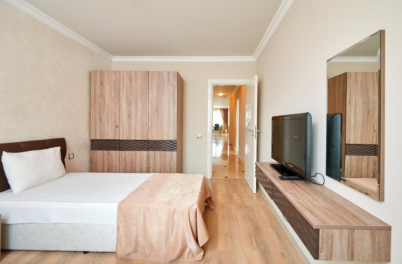 Boutique Rose Gardens Pomorie Lejlighedshotel Eksteriør billede