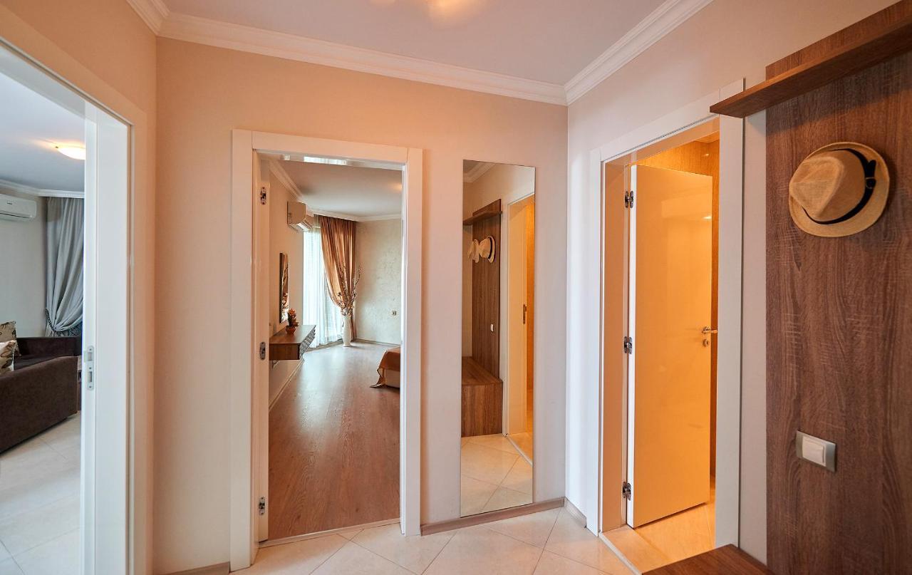 Boutique Rose Gardens Pomorie Lejlighedshotel Eksteriør billede