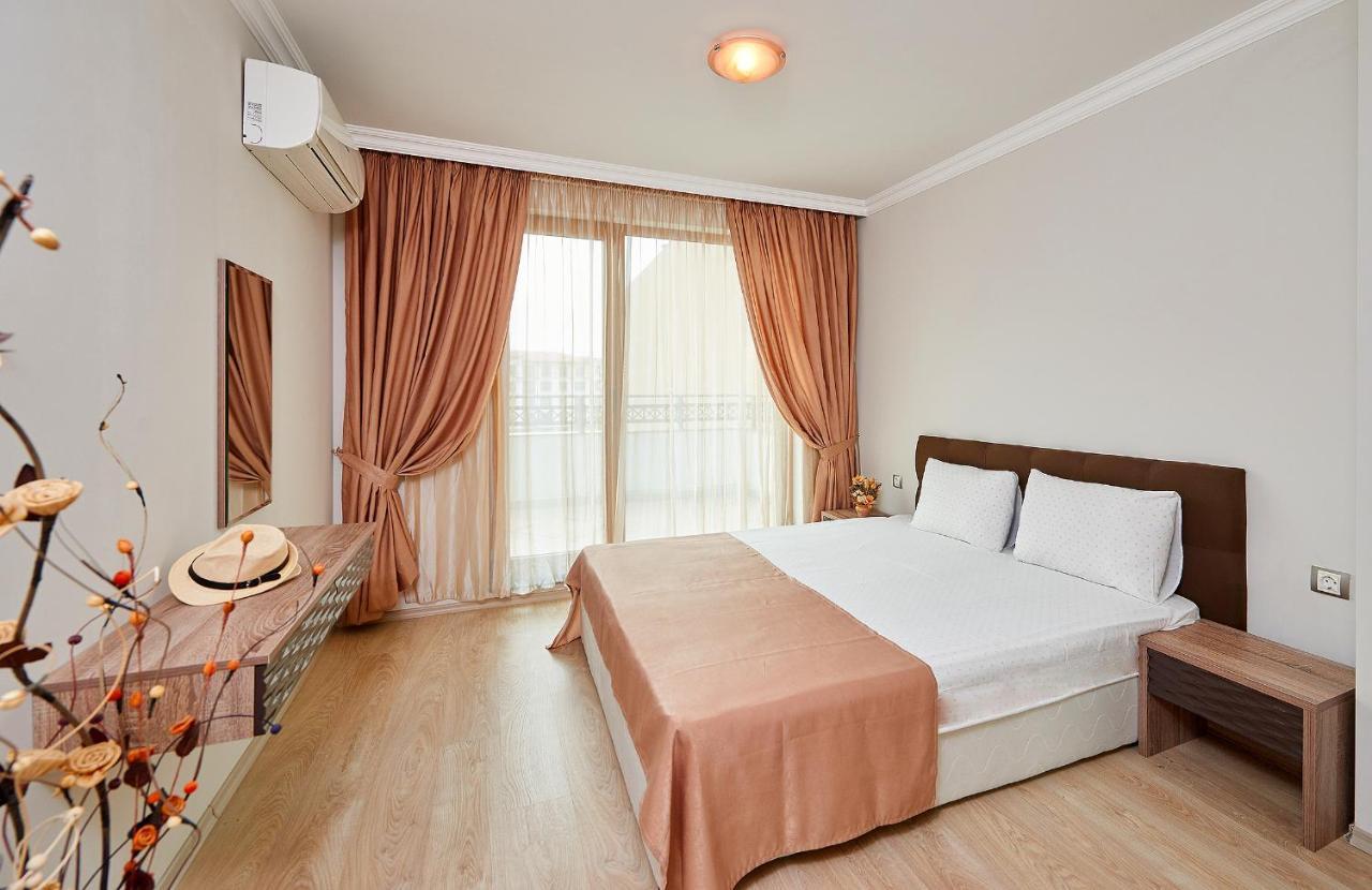 Boutique Rose Gardens Pomorie Lejlighedshotel Eksteriør billede