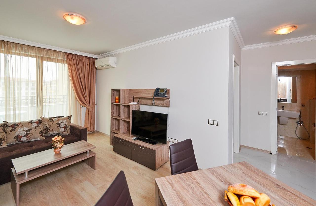 Boutique Rose Gardens Pomorie Lejlighedshotel Eksteriør billede
