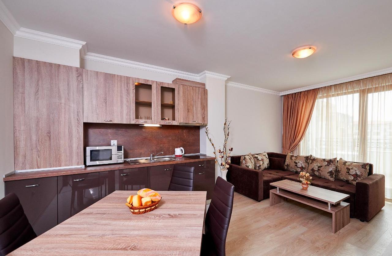 Boutique Rose Gardens Pomorie Lejlighedshotel Eksteriør billede