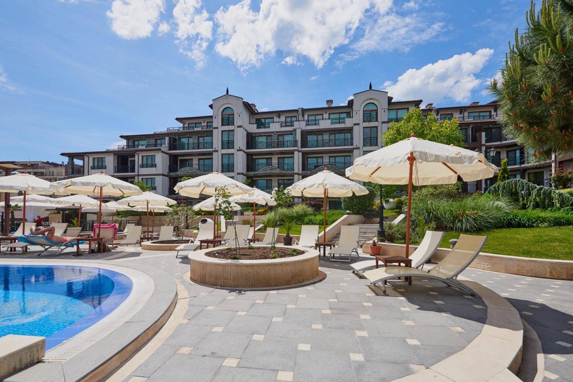 Boutique Rose Gardens Pomorie Lejlighedshotel Eksteriør billede