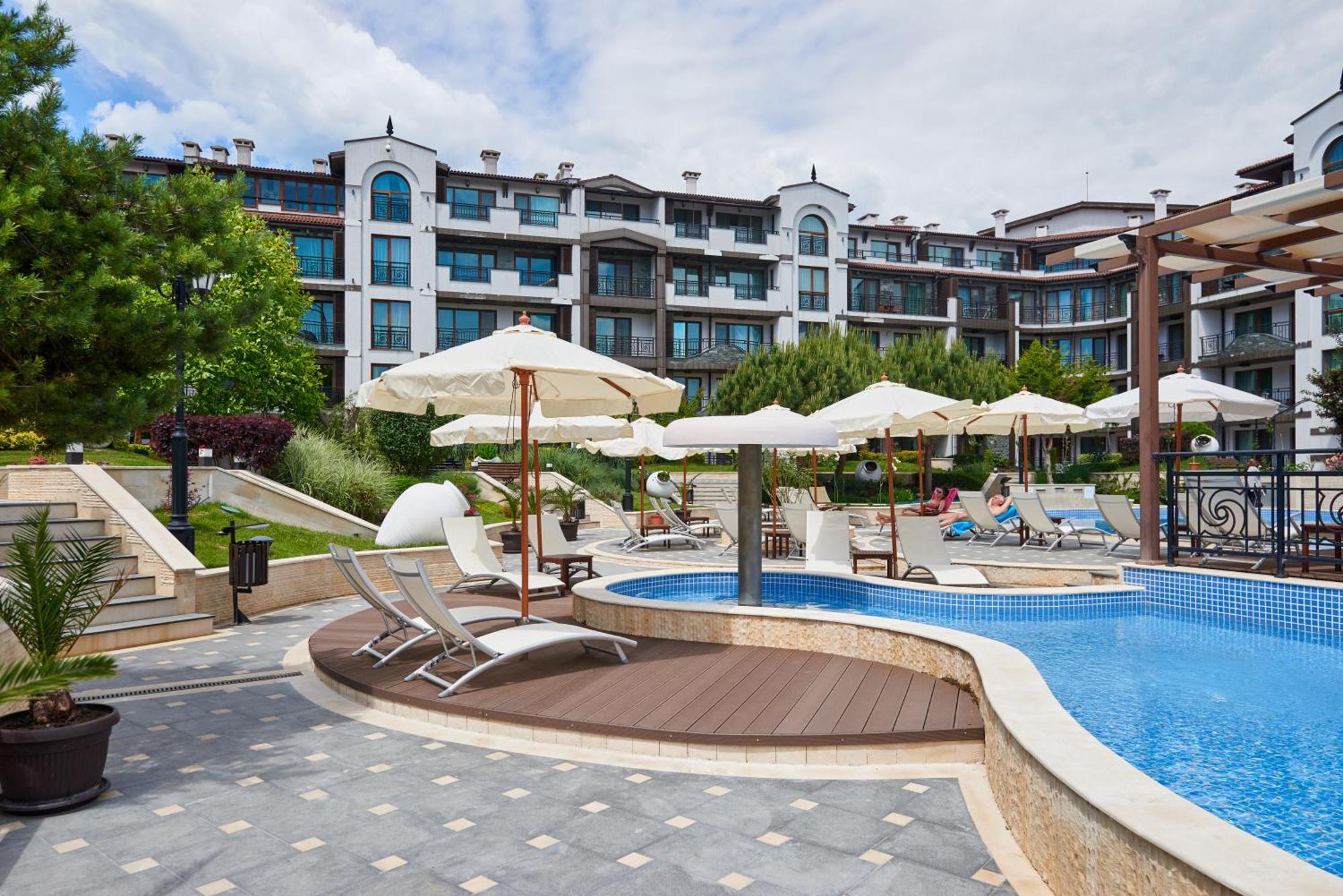 Boutique Rose Gardens Pomorie Lejlighedshotel Eksteriør billede