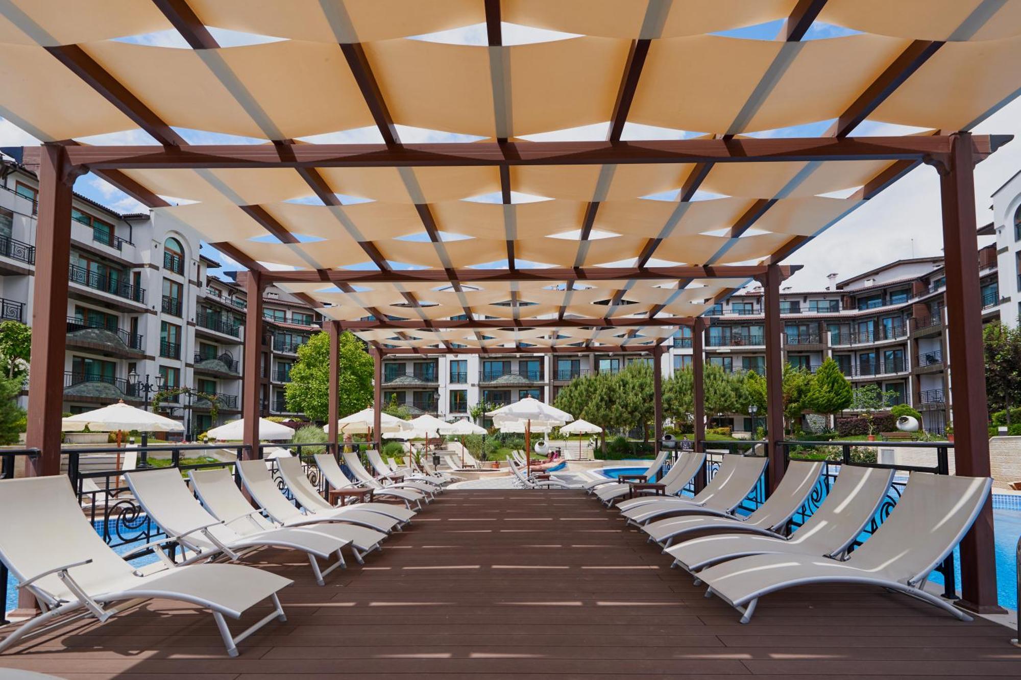 Boutique Rose Gardens Pomorie Lejlighedshotel Eksteriør billede
